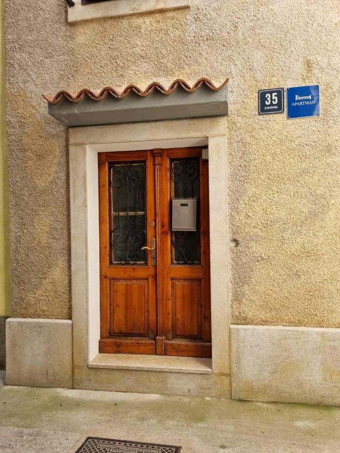 Apartman Ivano Cres Apartment Exterior photo